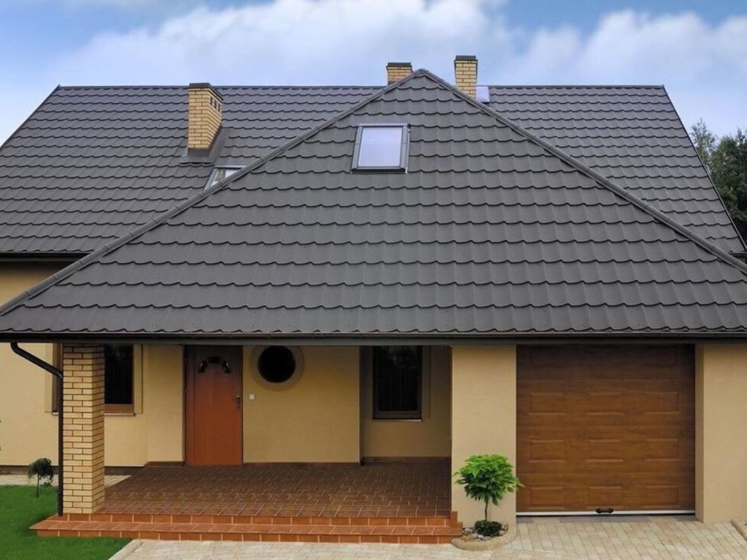 Металлочерепица Монкетта на кровле